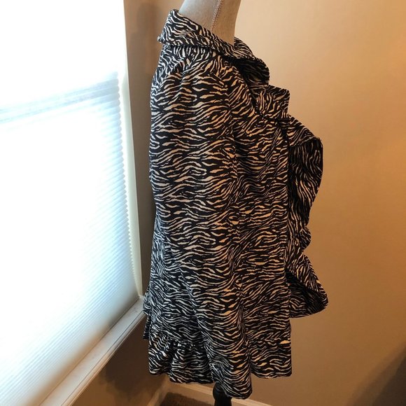 Sandro Animal Print Ruffle Front Jacket - Picture 4 of 7